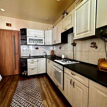 БЕЗ КОМІСІЇ! світла КВАРТИРА з ремонтом. МАМА парк