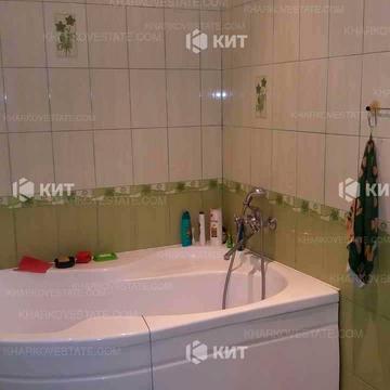 Академіка Павлова вул., 160д