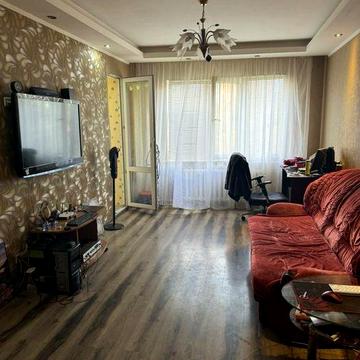 Продам трьох кімнатну квартиру