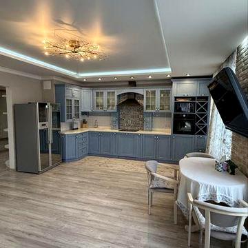 Пропонується на продаж 3-х кімнатна затишна квартира ЖК Відпочинок