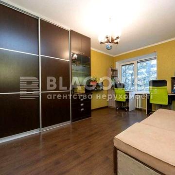 Продаж 3К квартири ст.м. Печерськ