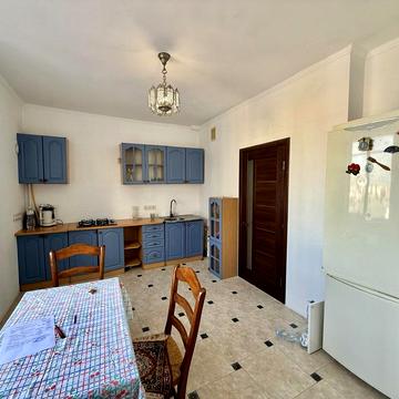 Червоної Калини просп., 35