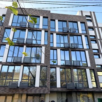 Якубенківська вул. (Тропініна), 12