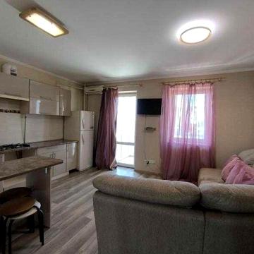 В продажу квартиру-студію з ремонтом-Черемушки