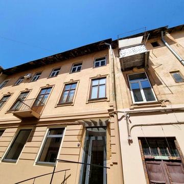 Тараса Шевченка просп., 10