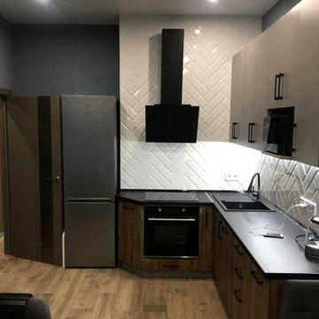 Микільсько-Слобідська вул., 1-А