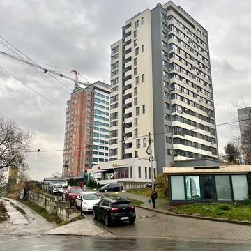 Очеретяна вул., 29