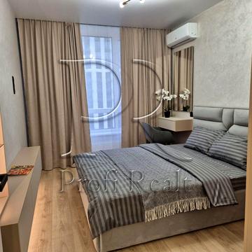 Всеволода Змієнка вул., 30