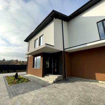 Продаж збудованих котеджів, з розтермінуванням. Без комісії!