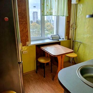 Продам 2 к.кв. в центре!Всего 5 минут пешком от метро Левада!