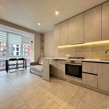 Укомплектована 1 кім на середньому поверсі район Княгинин