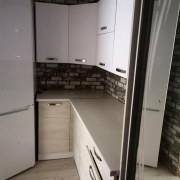 Здається 1 кімната у гуртожиту ( район Черемоша.. район тортів )