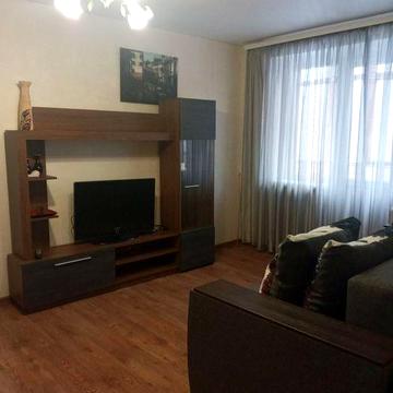 Сдам 2 комнатную квартиру проспект О.Поля