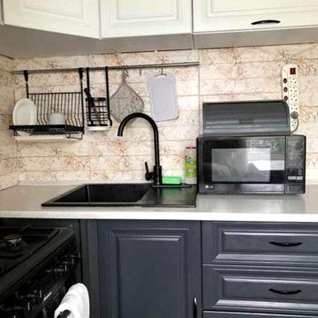 Мілютенка вул., 11