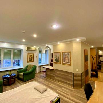 Просторе студіо в Старому місті