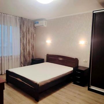 Михайла Гришка вул., 8-Б