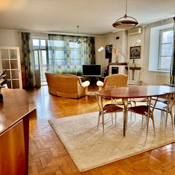 Варязький пров., 14