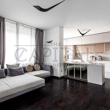 Володимира Івасюка просп. (Героїв Сталінграду), 8