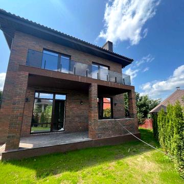 Котедж по вул.Печерська біля ЖК Софія