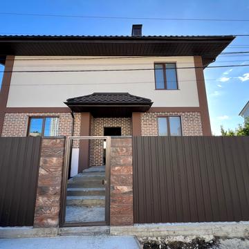 Квітнева вул.