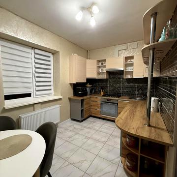 Івана Багряного вул., 23б