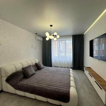 Простора 1 кімнатна квартира в сучасній новобудові. Р-н Майдан