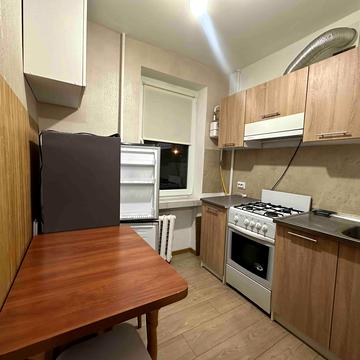 Симона Петлюри вул. (), 2а