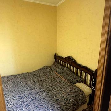 Володимирська вул., 2