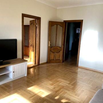 Довгострокова оренда 3к Квартира Рудницького Академіка вулиця