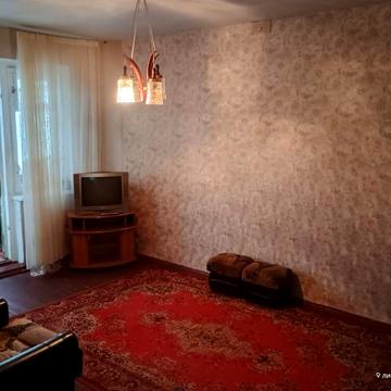 Тепла та простора 3-х кімнатна квартира