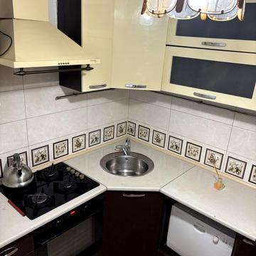 Всеволода Петріва вул. (Кирпоноса), 11/10