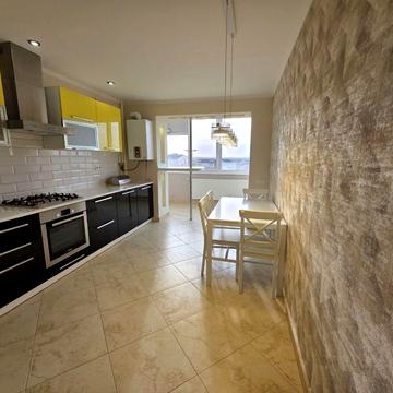 Гетьмана Мазепи вул., 175а