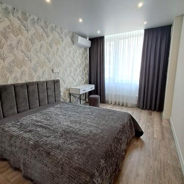 Генерала Грекова вул., 4