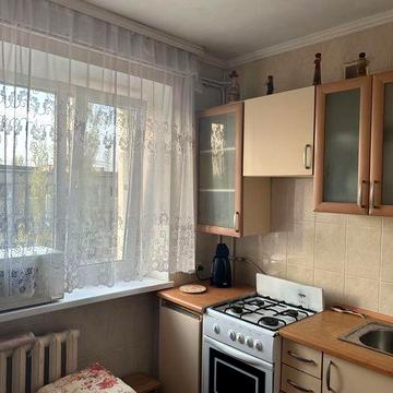 Здам 2-х кімнатну квартиру від власника по вул. Театральна