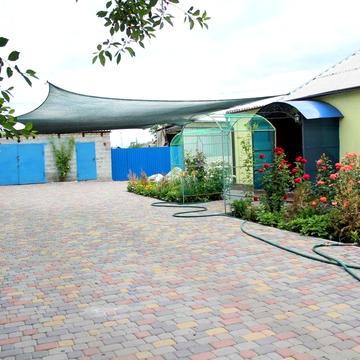 Продаж затишного будинку