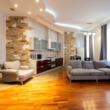 Музейний пров., 8-Б