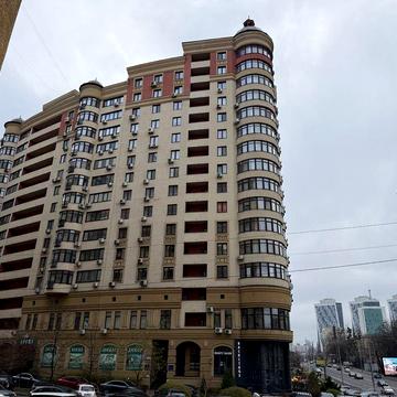 Златоусівська 55 трьохкімнатна без комісії .Власник