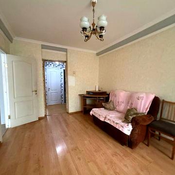 Продам 3-кімнатну квартиру вул. Пріорська ,3- корпус 2