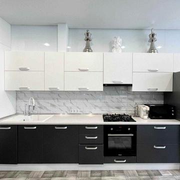 Стрітенська, 22 —СВІТЛО 24/7, преміум будинок, закритий двір!