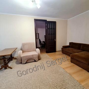 Чоколівський бульв., 33