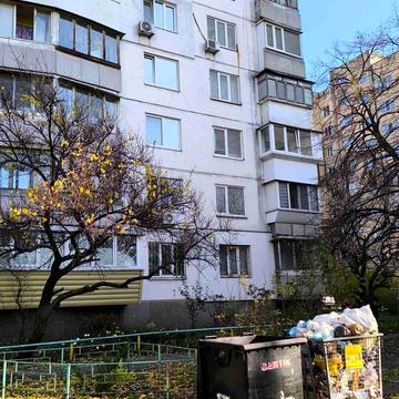 Райдужна вул., 19