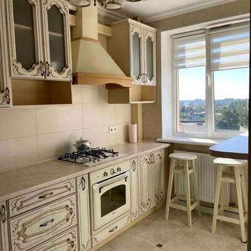 Продаж квартири з євроремонтом вул. Залізнична