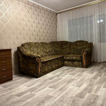 Сдам двухкомнатную квартириру район Варус 1