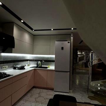 Двухповерхова квартира 115 м2