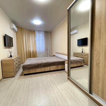 Квартира з видом на озерце ЖК Софія Сіті. Тут навіть чай смачніший.