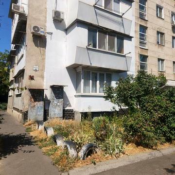 От  хозяина. Продам квартиру на Бреуса