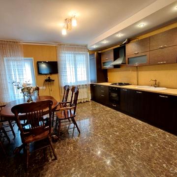 Оренда будинку(таунхаус) Святопетрівське газ/генератор/2паркомісця