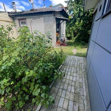 Оренда частини будинку в районі Валу. Без комісіі