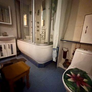 Продается 3-х комнатная квартира в центре