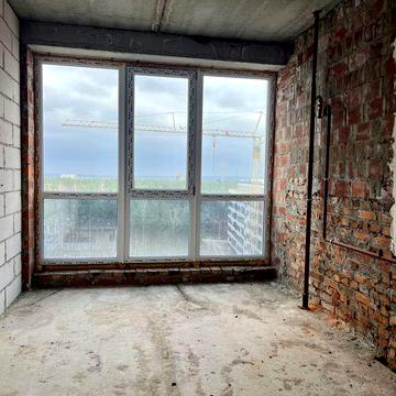 Квартира з газом. Поруч парк.